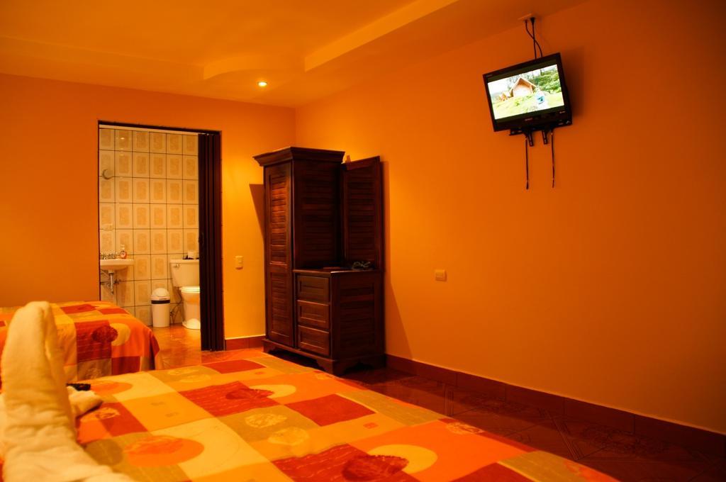 Hotel Las Brumas كرتاغو الغرفة الصورة